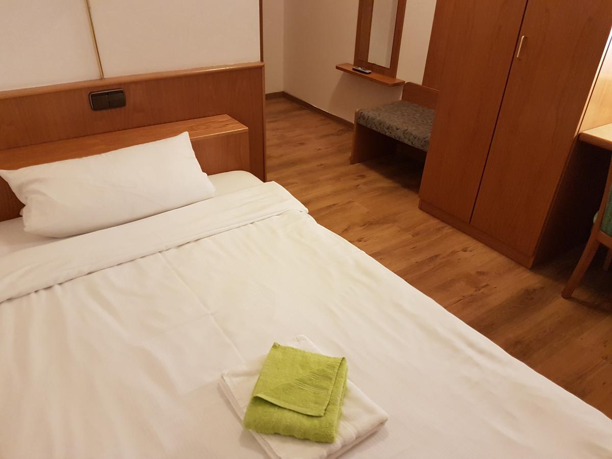 Hotel Lamm Pforzheim Esterno foto