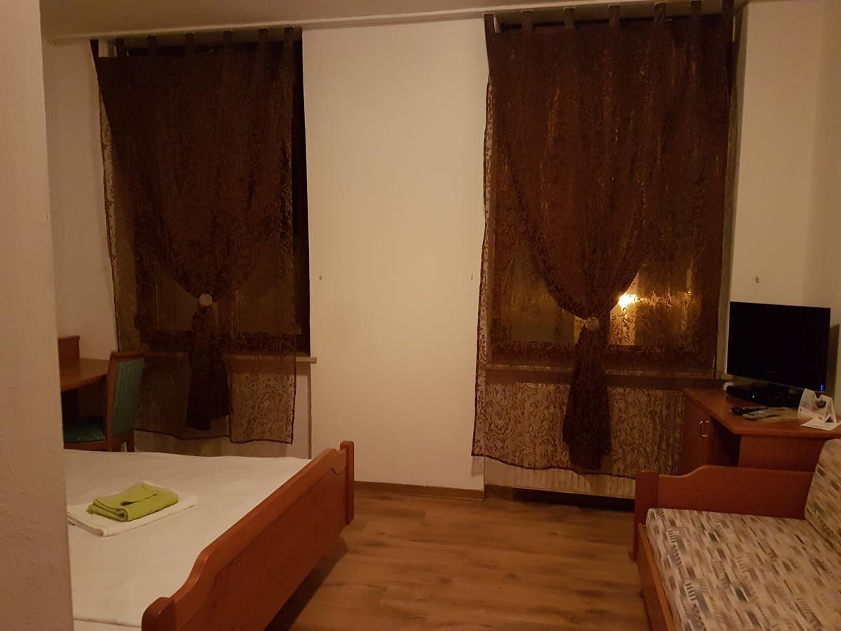 Hotel Lamm Pforzheim Esterno foto